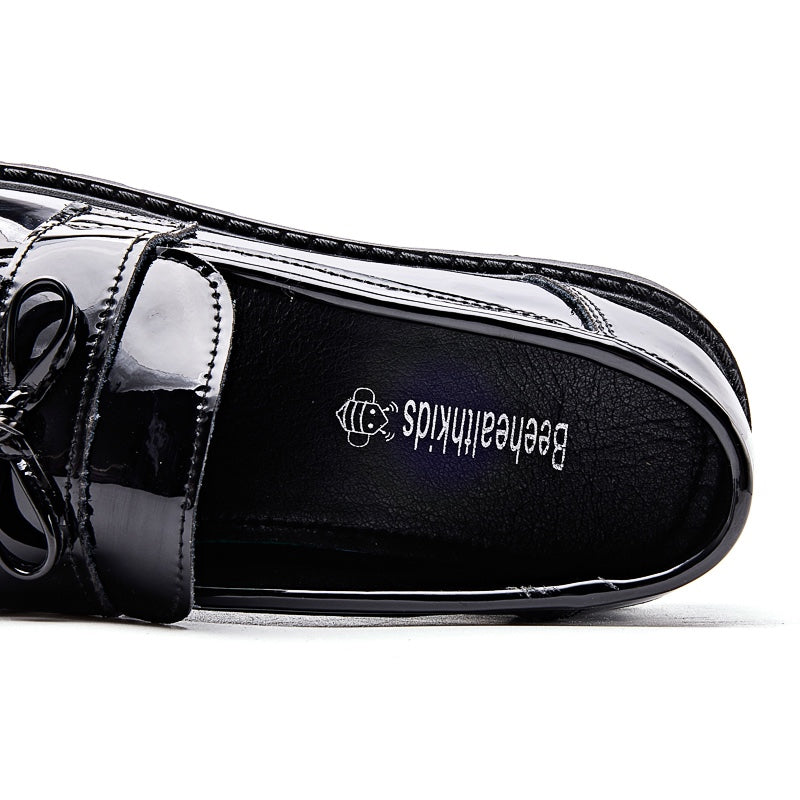 The new school shoes for girl